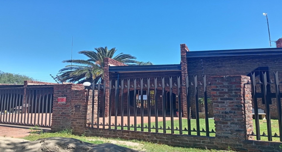 5 Bedroom Property for Sale in Royldene Northern Cape